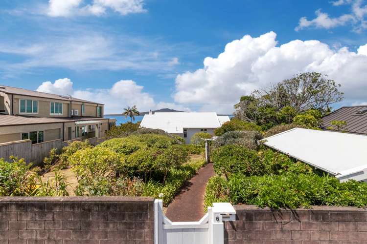 6 Hamana Street Narrow Neck_17