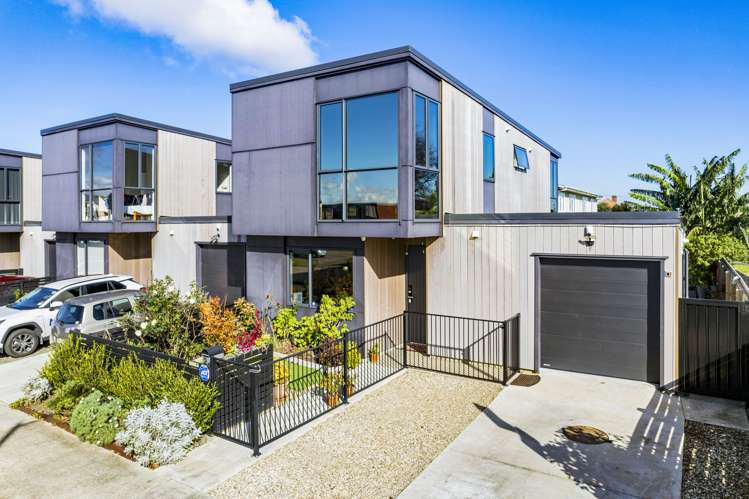 2 Te Aparangi Road Papakura_23