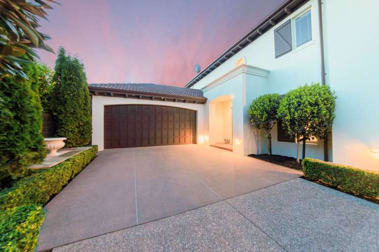 17 Kenley Heights Flat Bush_13