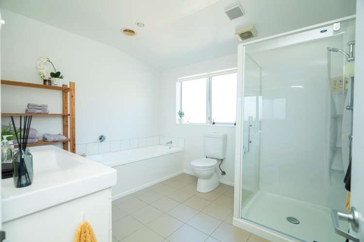 58 Amesbury Drive Churton Park_16