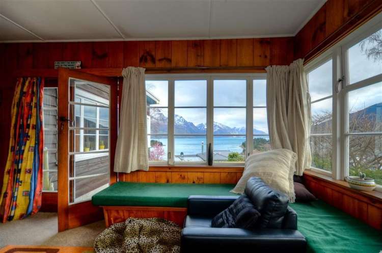 32 Suburb Street Queenstown_10