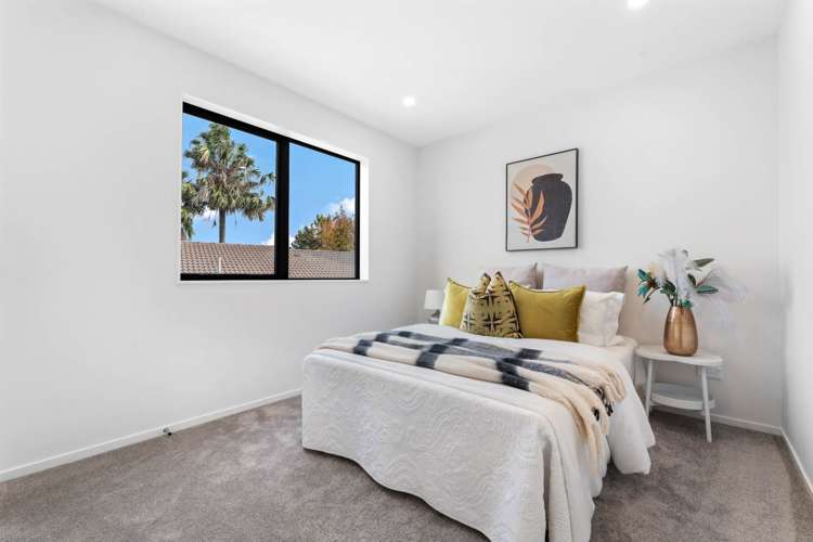 74b Riverpark Crescent Henderson_18