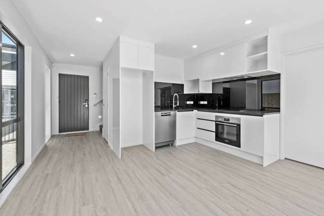 8/13 Kimpton Road Papatoetoe_3