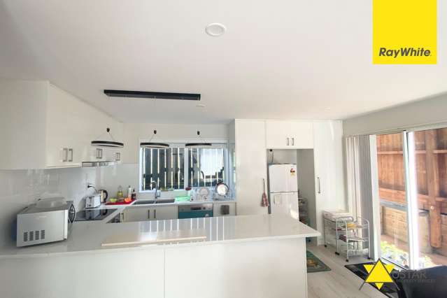 4035E Great North Rd Glen Eden_2