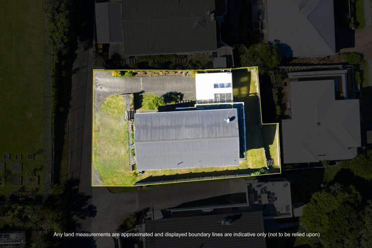 1/9 Colmar Road Mellons Bay_16