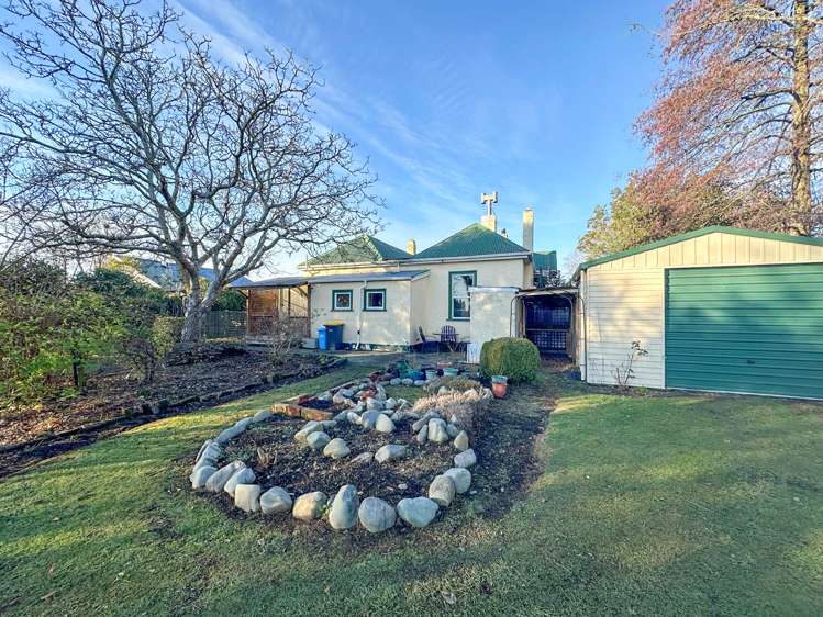 11 Maddren Street Winchester_17