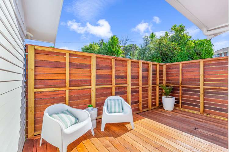 17 Castaing Crescent Te Atatu South_16