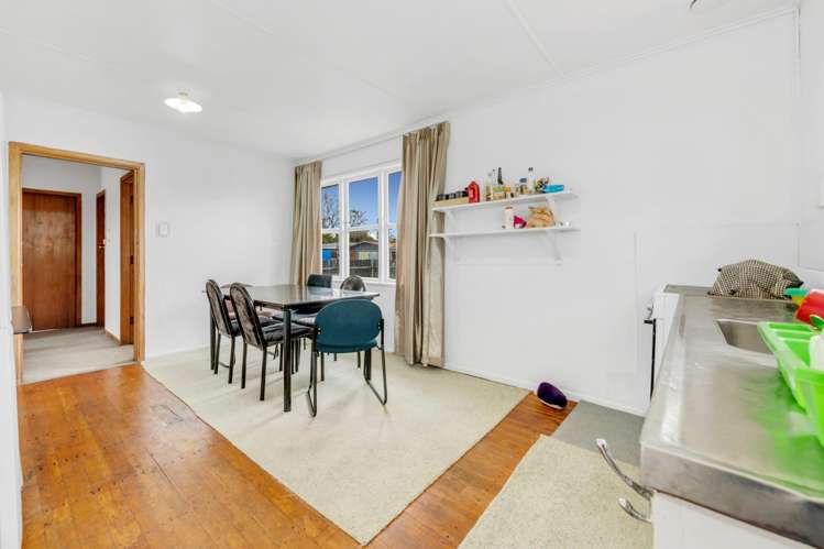 32 Ashton Avenue Otara_6