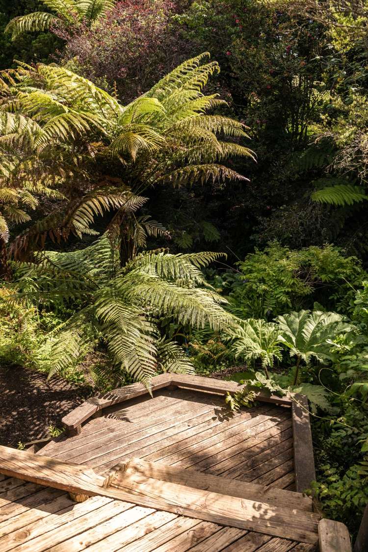 60 Victoria Street Waikino_43