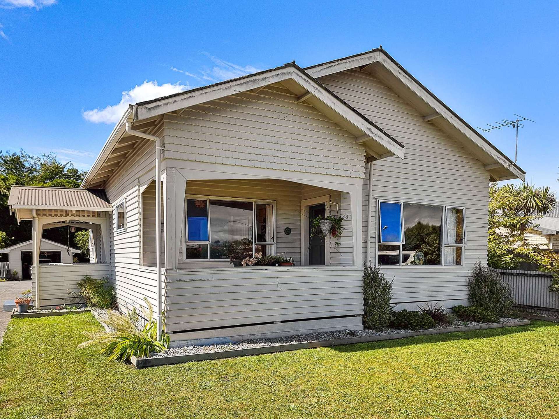 188 Stafford Street Hokitika_0
