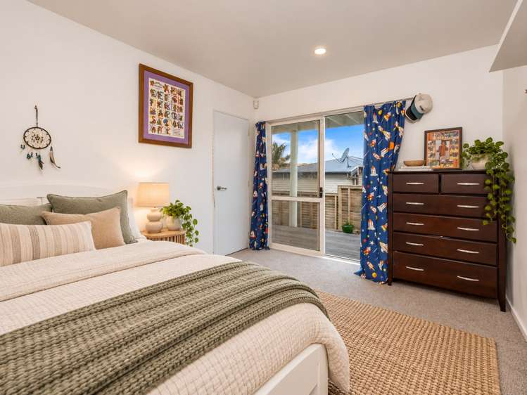 1019A Whangaparaoa Road Manly_6