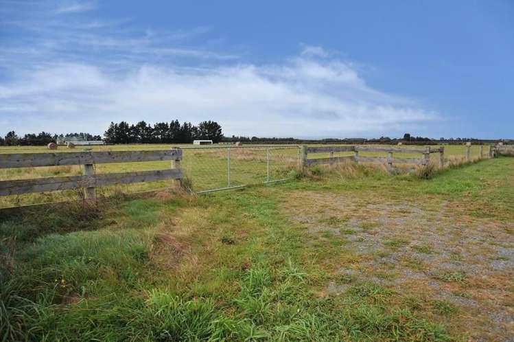 2555 Oxford Road Oxford_9