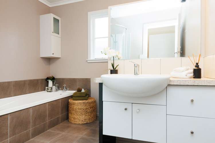 30 Churchill Avenue Feilding_20