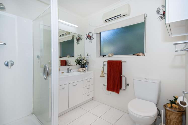 3 Rainbow Place Onerahi_7