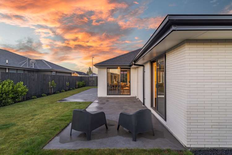 20 Selfe Crescent Burwood_22