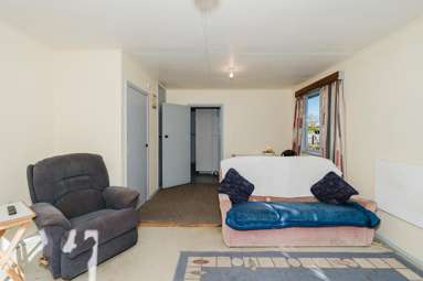 1157 Hazelmere Crescent_4