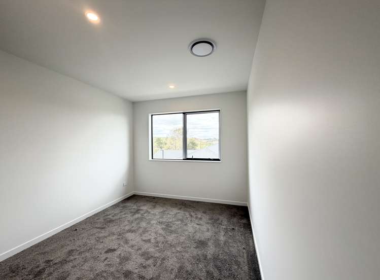 80C Tukutata Crescent Milldale_12