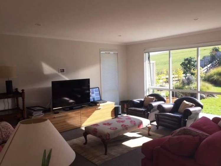 3 Laly Haddon Place Matakana_5