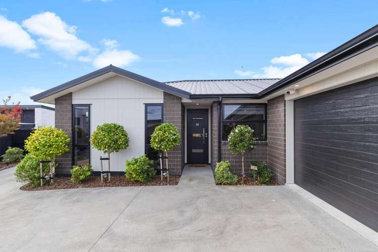 20 Maanihi Drive Rototuna North_0