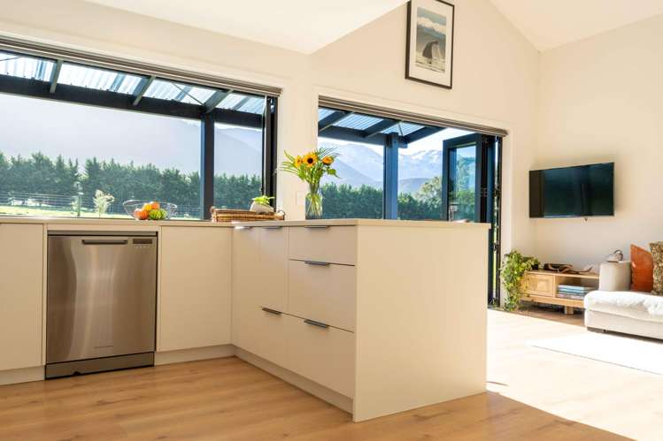 22 Koura Bay Drive Hapuku_6