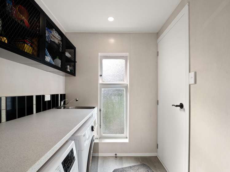 6 Daly Street Port Chalmers_15