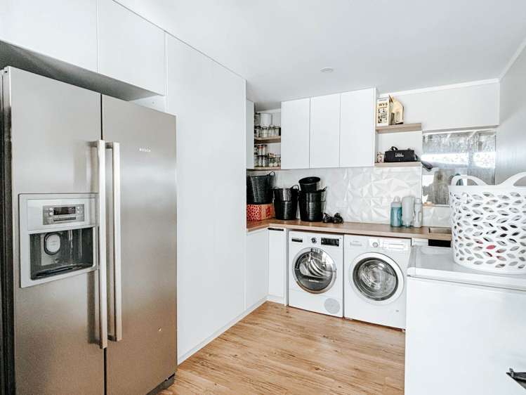 15 Zita Avenue Matakatia Bay_19