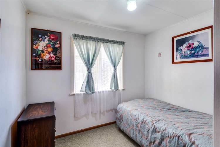 319 Kennedy Road Onekawa_10