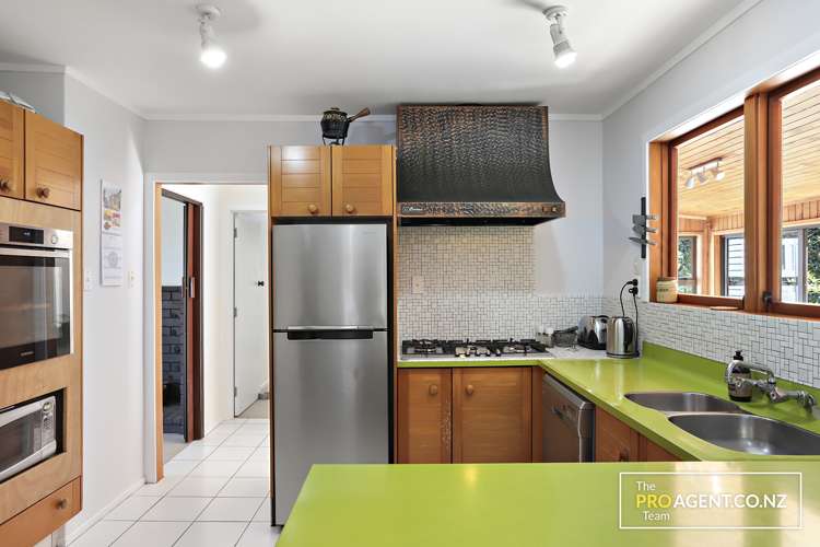 33 Lookout Drive Laingholm_13