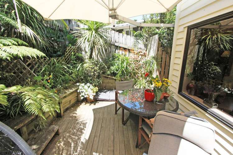 3 Dorothy Road Laingholm_9