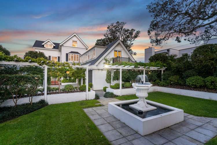 11 Kitchener Road Takapuna_24