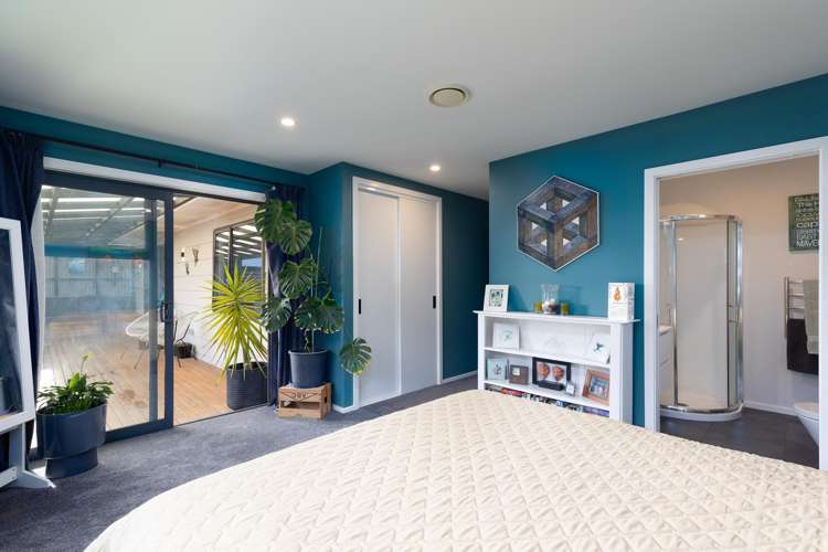 6 Hillside Lane The Brook_14