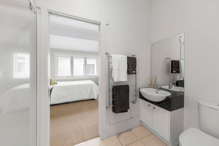 27 Oban Road Westmere_17