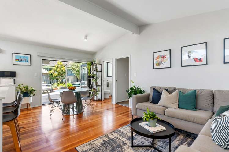 30 Fairdale Place Birkdale_3