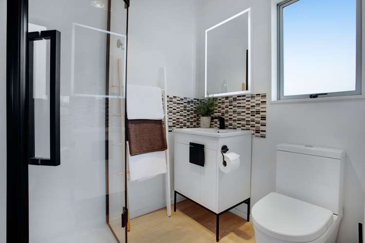 5a Collingwood Road Waiuku_16