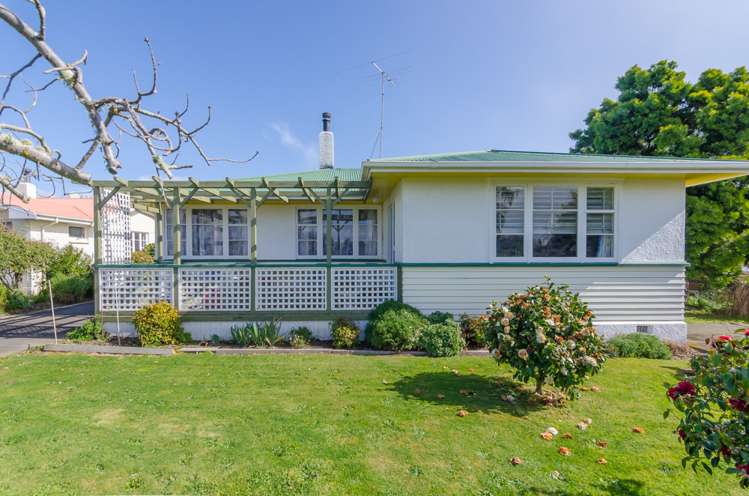 8 Grey Street Martinborough_21