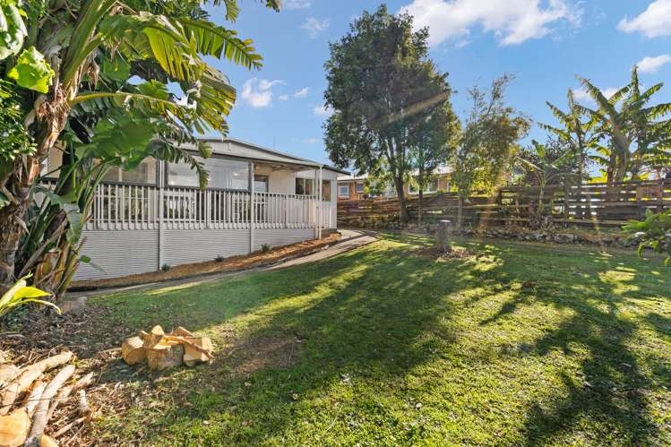 14 Parkland Crescent Te Kamo_21