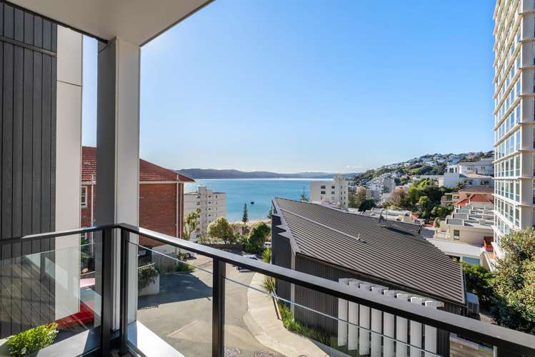 4/18 Oriental Terrace Oriental Bay_11