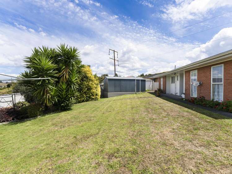 29 Heather Green Avenue Meremere_18