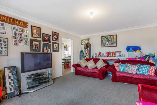 41 Kairanga Street Mangere East_2