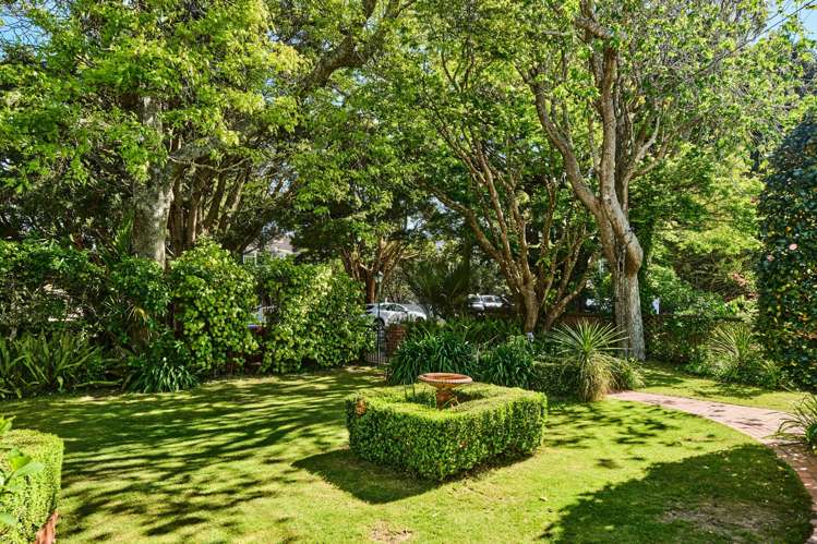 9 Totara Crescent Woburn_30