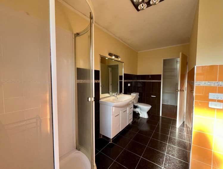 146 Botany Road Botany Downs_11