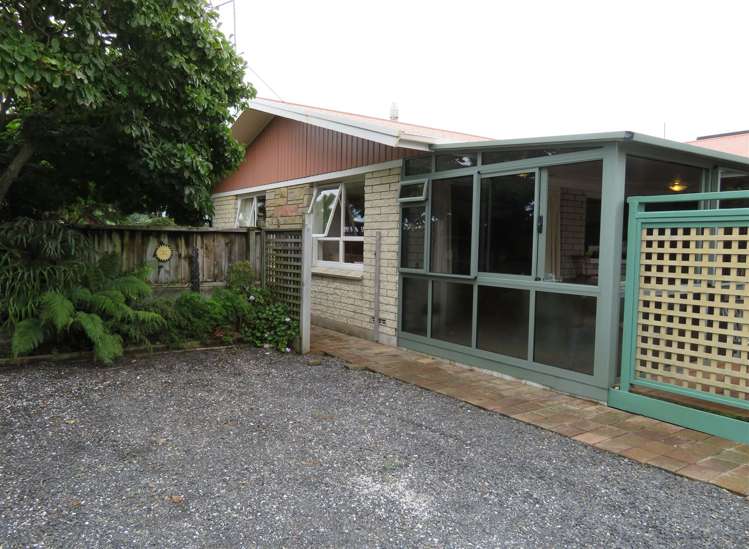 201 Burke Street Thames_16