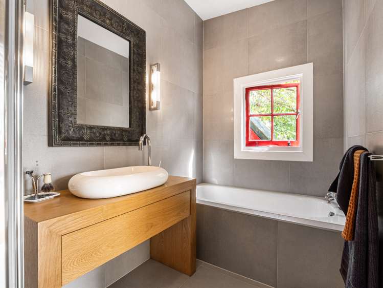 37 Kiwi Road Stanley Point_9