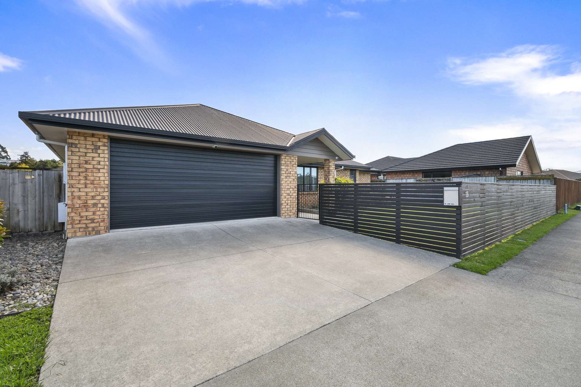 16 Chestnut Close Kelvin Grove_0