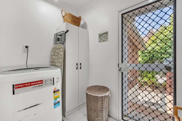 24A Sophia Street Glenholme_28