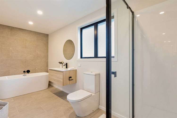 52 Waipani Road Te Atatu Peninsula_14