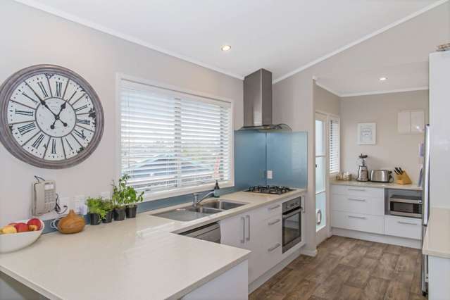 5 Geoffrey Road Torbay_2