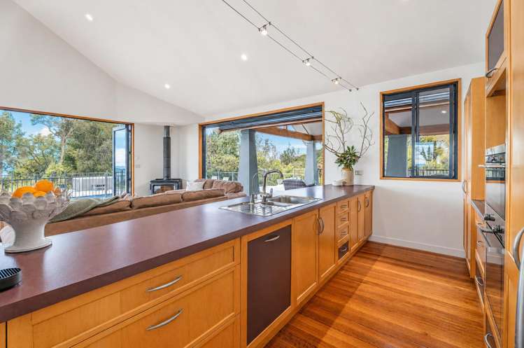 15a Te Papa Road Kawakawa Bay_12