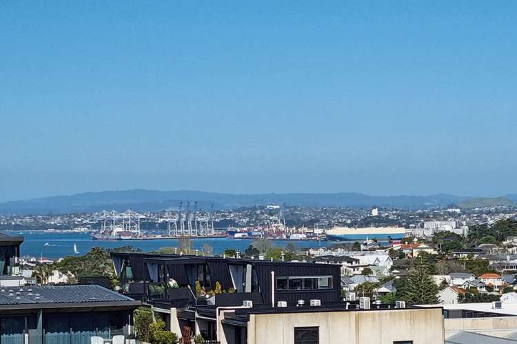 2f/68 Mokoia Road Birkenhead_30