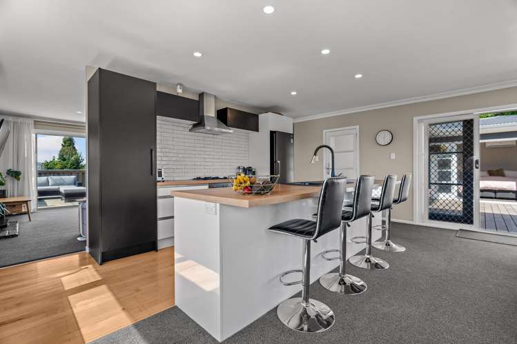 82 Kingswood Road Brookfield_7